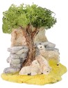 Gregge di pecore al pascolo con albero per presepe cm 12x8x13 h