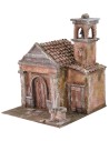 Iglesia con pozo y campanario de 29x29x37 cm de altura para estatuas de 10 cm.