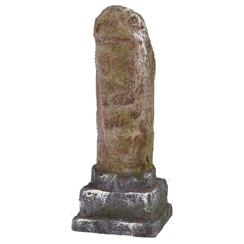 Columna en ruinas con base cuadrada de 2,5x2,5x6,5 cm de altura de la columna, base