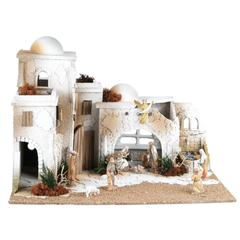 Arab nativity scene with a working fountain and Landi Moranduzzo statues